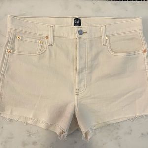 GAP shorts